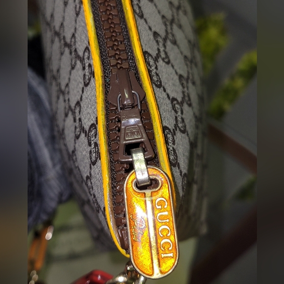 AUTHENTIC GUCCI Plus, Vintage, Clean, Excl. Cond. Custom Trim, Clutch/Bag - Picture 10 of 16